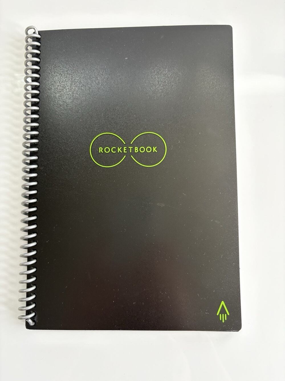 Rocketbook Core Reusable Smart Notebook Dot Grid Black + 9 Pilot FriXion Pens